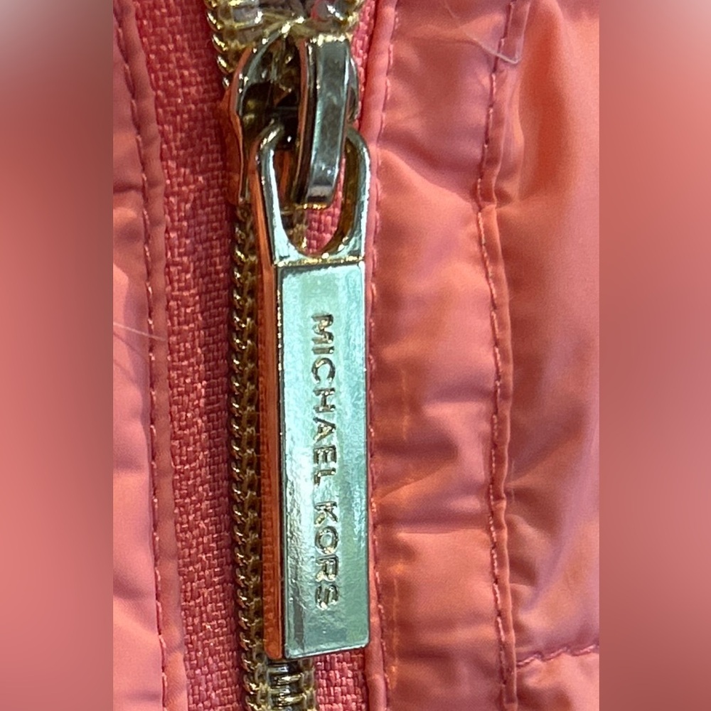Michael Kors Packable Downfill Puffer Jacket - Picture 4 of 10